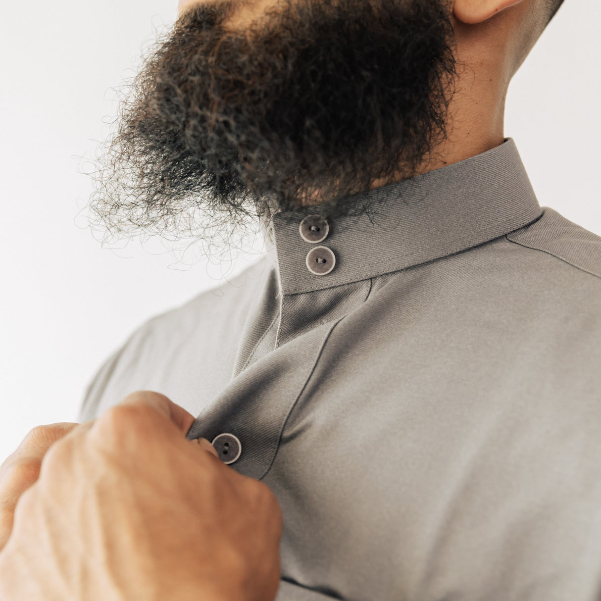 Daffah Thoub (ABAYA) - Warm Grey TR2
