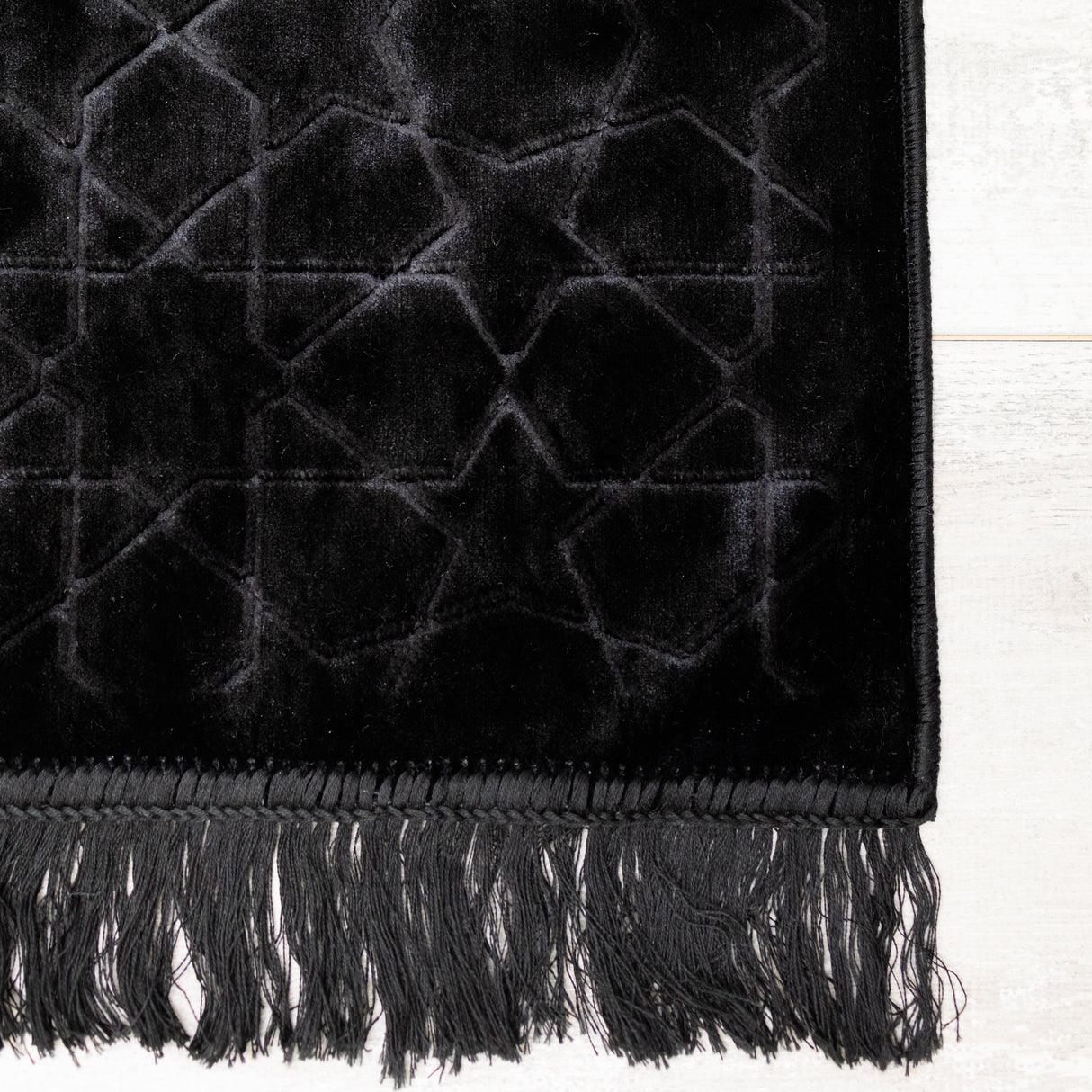 Luxurious Prayer Mat (70 X 115cm) Black