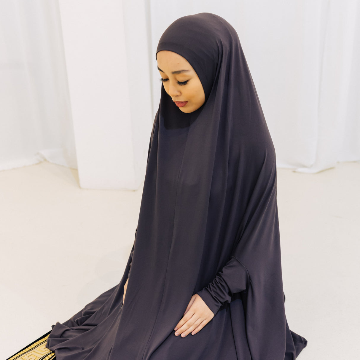 Premium XL Jilbab Sleeved TAUPE
