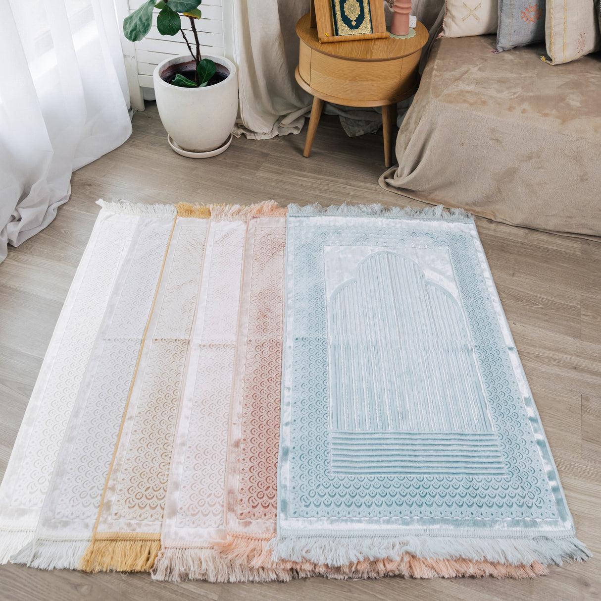Luxury Velvet Prayer Mat (70X110cm)