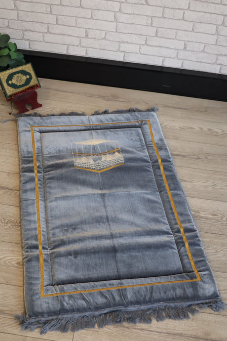 Sponge Prayer Mat with Kaaba Motif (73 X 112cm)