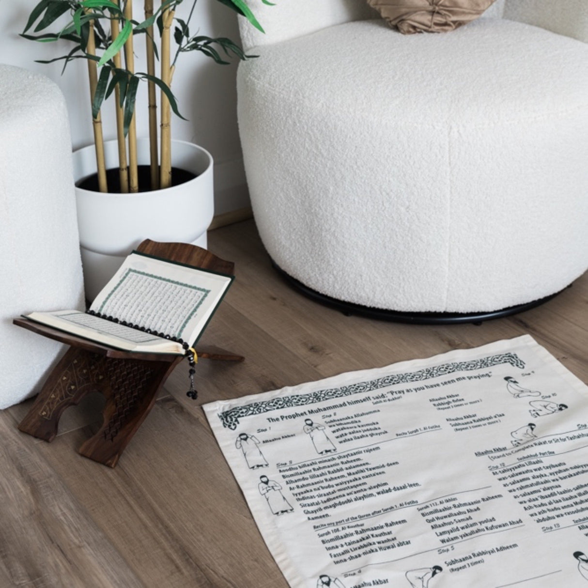 Instructional English Prayer Mat with Bag