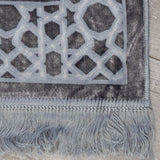 Luxurious Prayer Mat Mihrab (70 X 115cm)