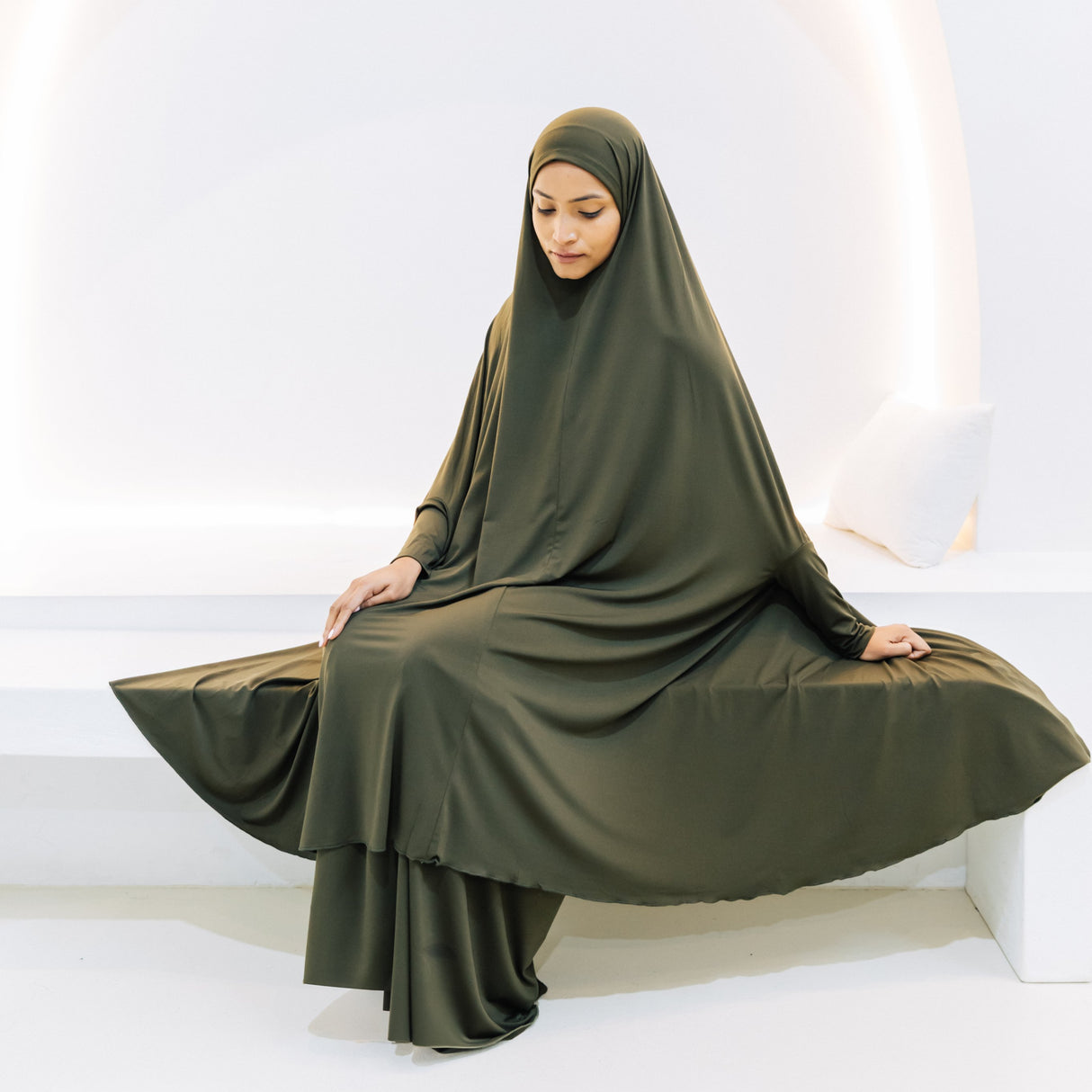 Premium XL Jilbab Sleeved OLIVE